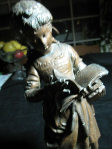 VINTAGE BRONZE SCULPTURE LADY READING BOOK, 12.5"H, EXCELLENT CONDITION - Picture 7 of 9
