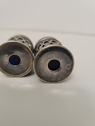 Oval Silver EPNS lattice Filigree Blue Cobalt Glass Salt Pepper Shakers ENGLAND - Picture 10 of 20