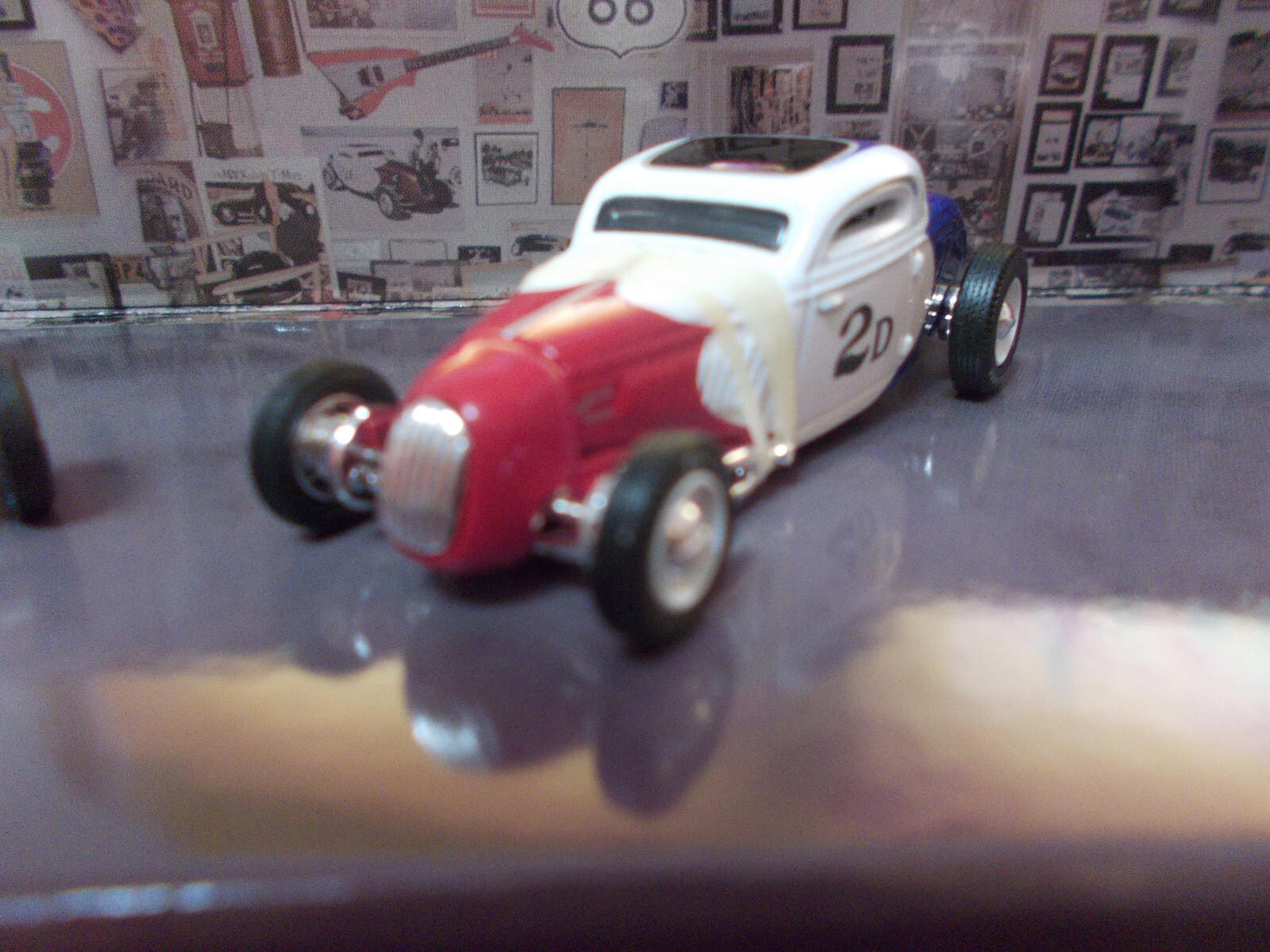 Picture 1 of 2