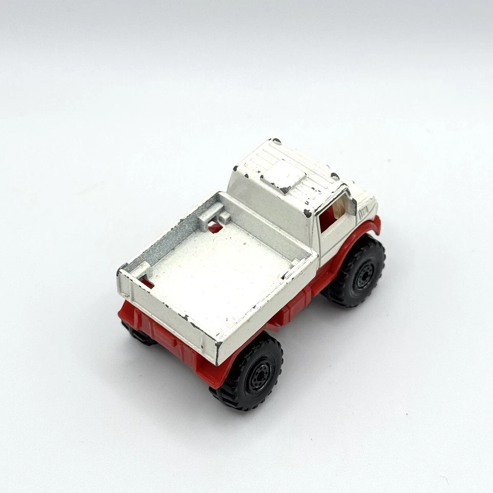 1990 Hot Wheels Unimog White Truck 4x4 1:64 Scale Vintage Diecast - No Caps - Image 4 of 4