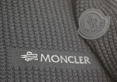 $800 Moncler Girocollo Tricot Waffle Knit Cotton Crew Neck Sweater