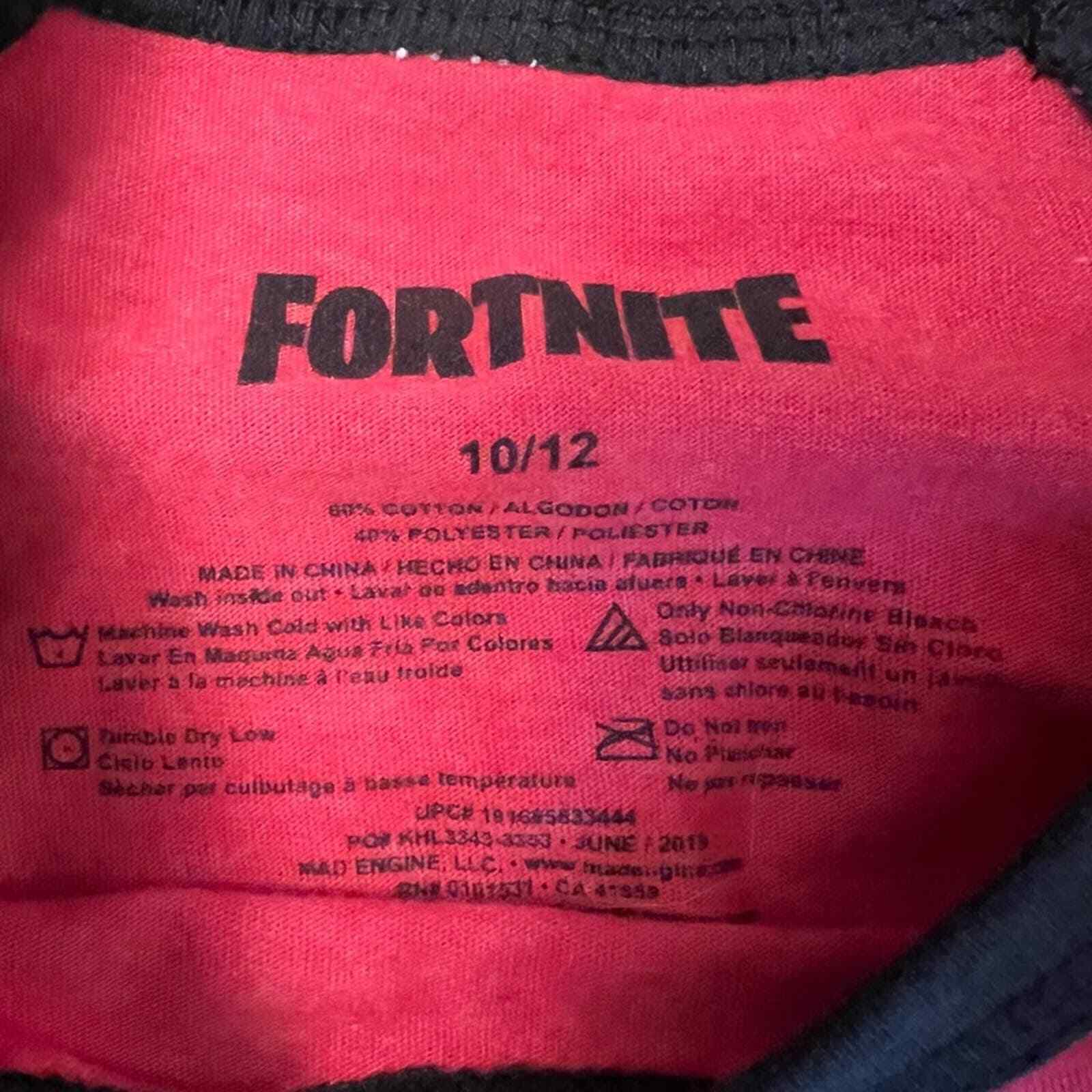 FORTNITE Black Night Helmet Big Boy's Long Sleeve T-Shirt SZ 10/12