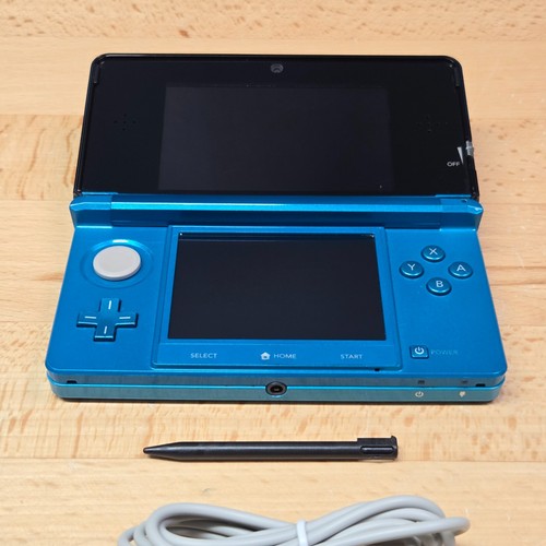 Nintendo 3DS - Aqua Blue Console - USA English - Picture 5 of 5