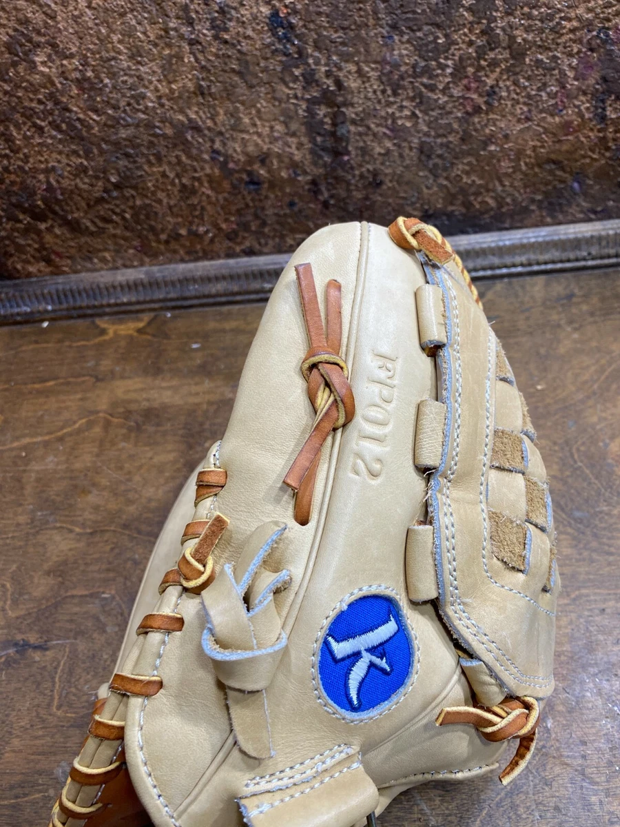 Kelley 2025 softball gloves
