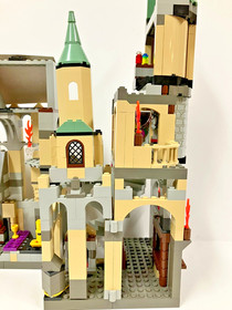 2001 LEGO Harry Potter: Hogwarts Castle (4709) - 99% COMPLETE!