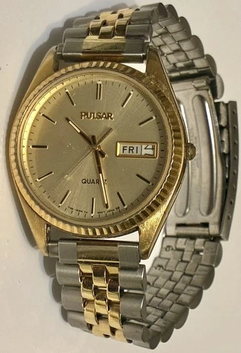 Pulsar/seiko Mens Vintage Quartz Day Date Watch Runs Y148-8090