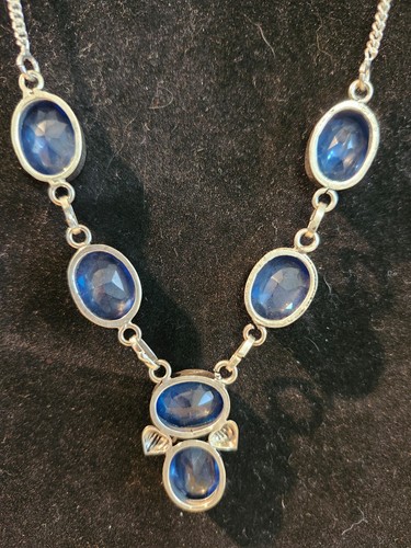 Sterling silver & blue sapphire necklace - Picture 9 of 15