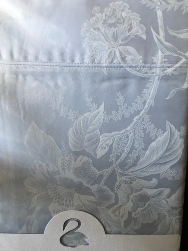 NWT Yves Delorme Queen Flat Sheet 94x116 Floral Blue White Botanical Sateen NEW - Picture 3 of 24