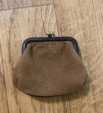 Vintage Dooney  Bourke Kisslock Coin Purse