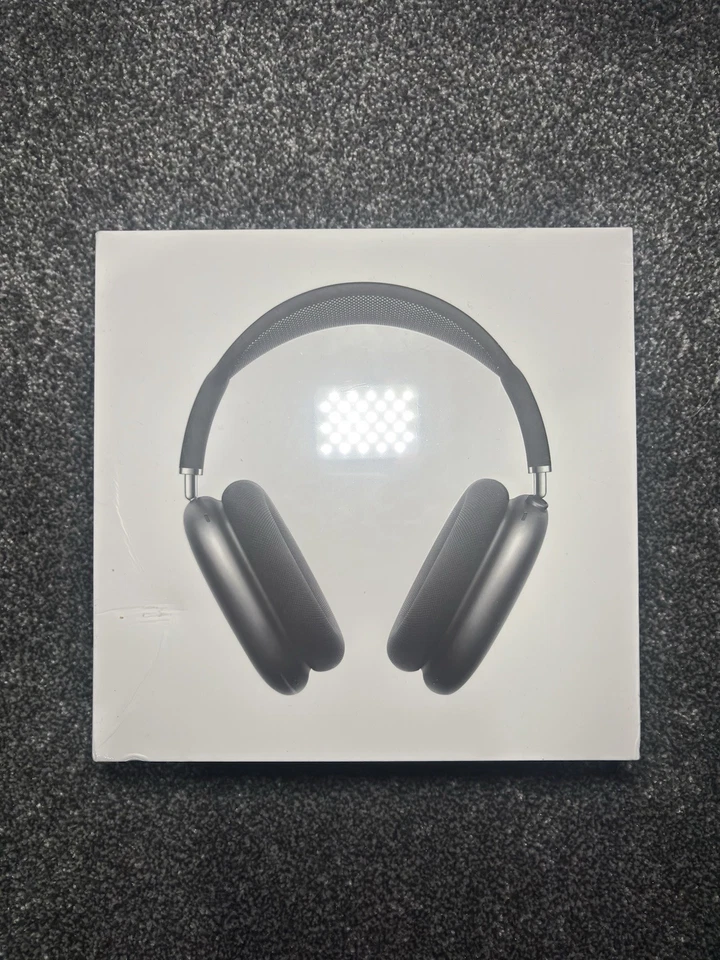 Apple AirPods Max 2024 USB-C Headphones Midnight Blue - Image 2 of 4