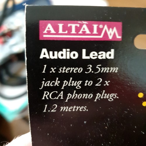 Audio Lead- 1 X Stereo 3.5mm Jack Plug To 2 XbRCS Phono Plugs. Lead 1.2 Metres - Picture 4 of 5