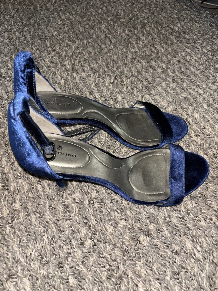 Bandolino Heels Blue Velvet With Strap Size 9M - Image 2 of 4