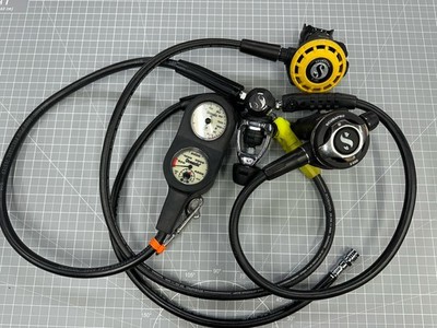 Scubapro Mk25 EVO/S600 Regulator/ R195 Octo with Console And Carry