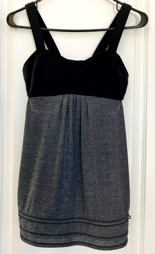 Lululemon Run Back On Track Tank Top Womens Size 6 Built in Bra Grey and Black
