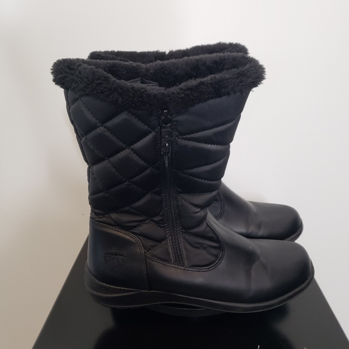 Totes Women's Edgen Waterproof Thermolite Faux Fur Snow Boot Black Size 8M
