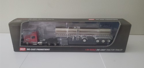 DCP Volvo VT 800 and Quad Axle Walker Milk Tanker 1/64 - 第 1/3 張圖片