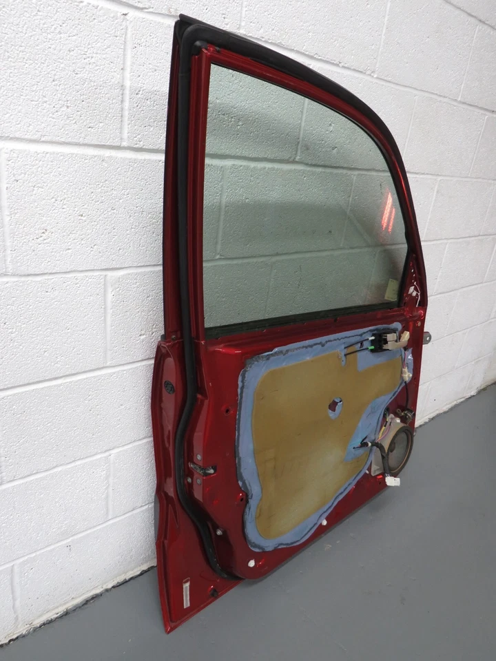 2001-2005 TOYOTA RAV4 LEFT SIDE FRONT DOOR SEMI COMPLETE (OEM) Foto 3 de 4