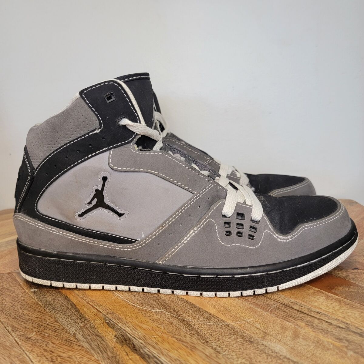 Nike Jordan 1 Flight 374704-002 Black Grey Mens 9.5 | eBay Nike Jordan 1 Flight 374704-002 Black Grey Mens 9.5 | eBay