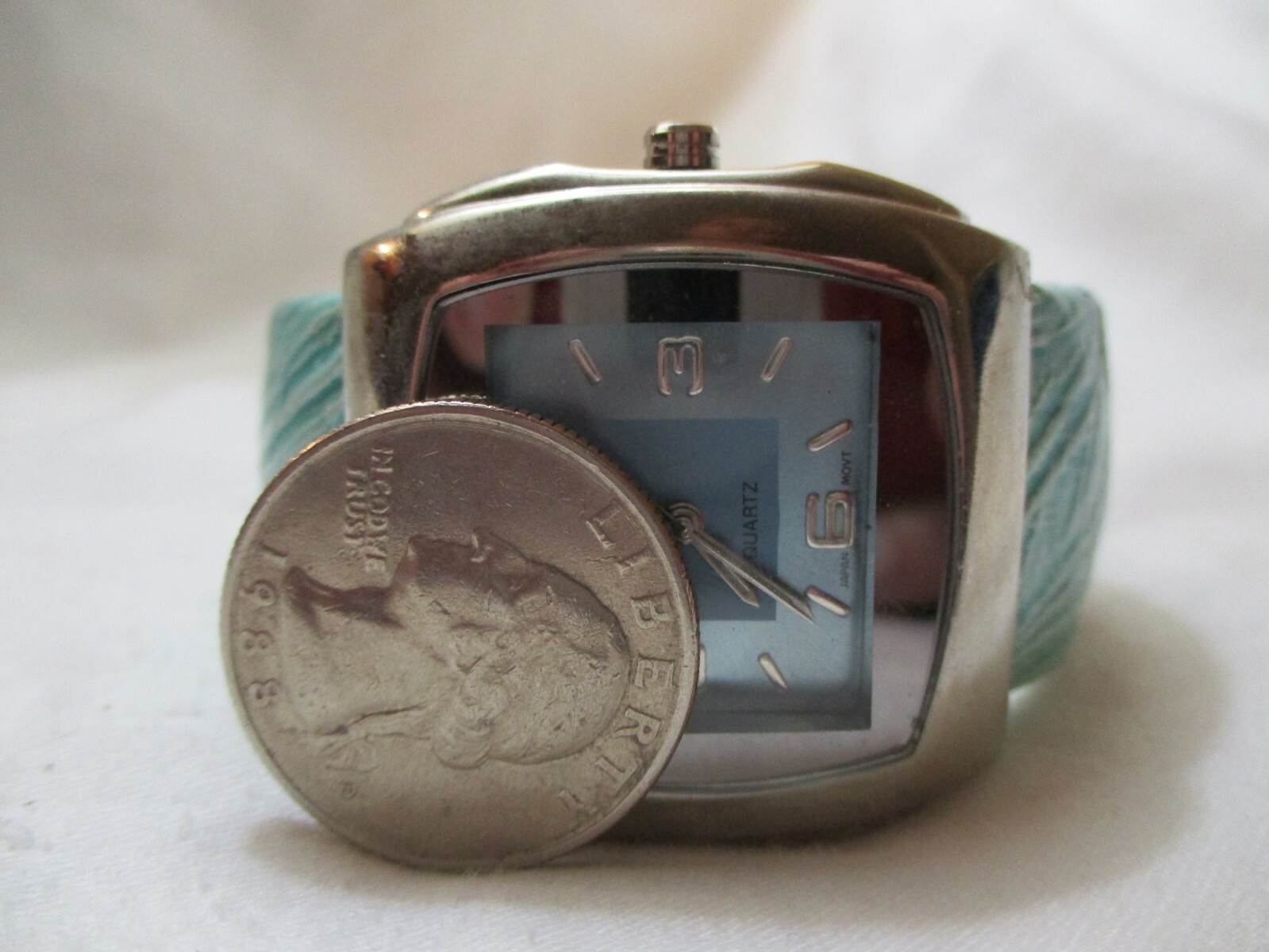 Magna Wristwatch Rectangular Face Silver Tone Blu… - image 12