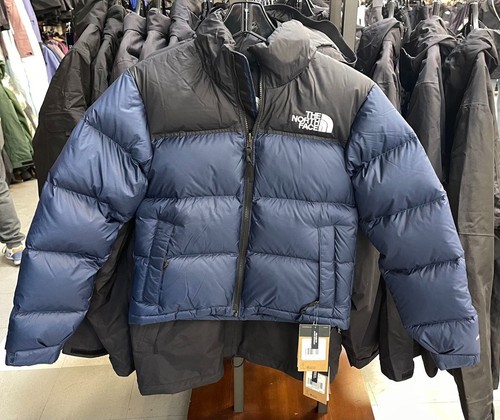 Damen The North Face 1996 Retro Nuptse Jacke 700 / Summtnvy / Größe XS