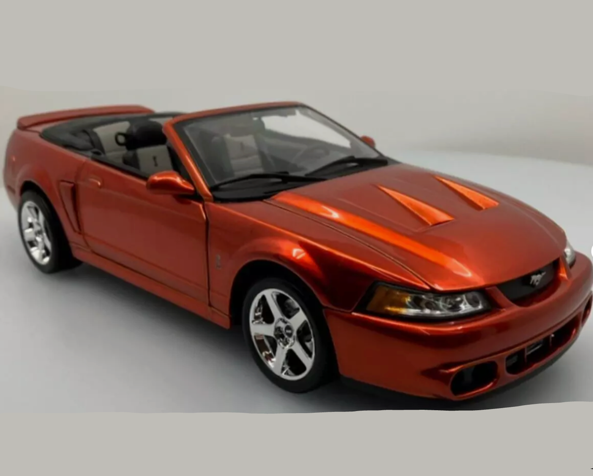Maisto 2003 Ford SVT Mustang Cobra Convertible Burnt Orange