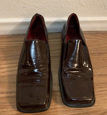 women's dark brown dress shoes Dr. Martens Women's Buzz 5-Eye Grizzly Leather Shoes (Dark Brown)  August