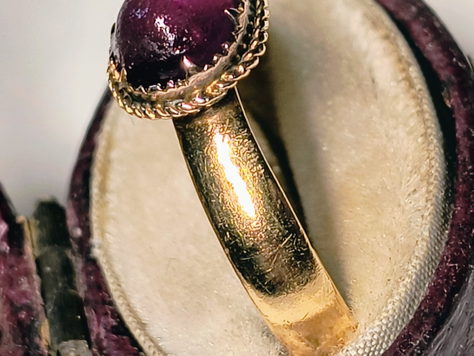 Hallmarked Solid 22ct Gold Antique Amethyst Ring … - image 6