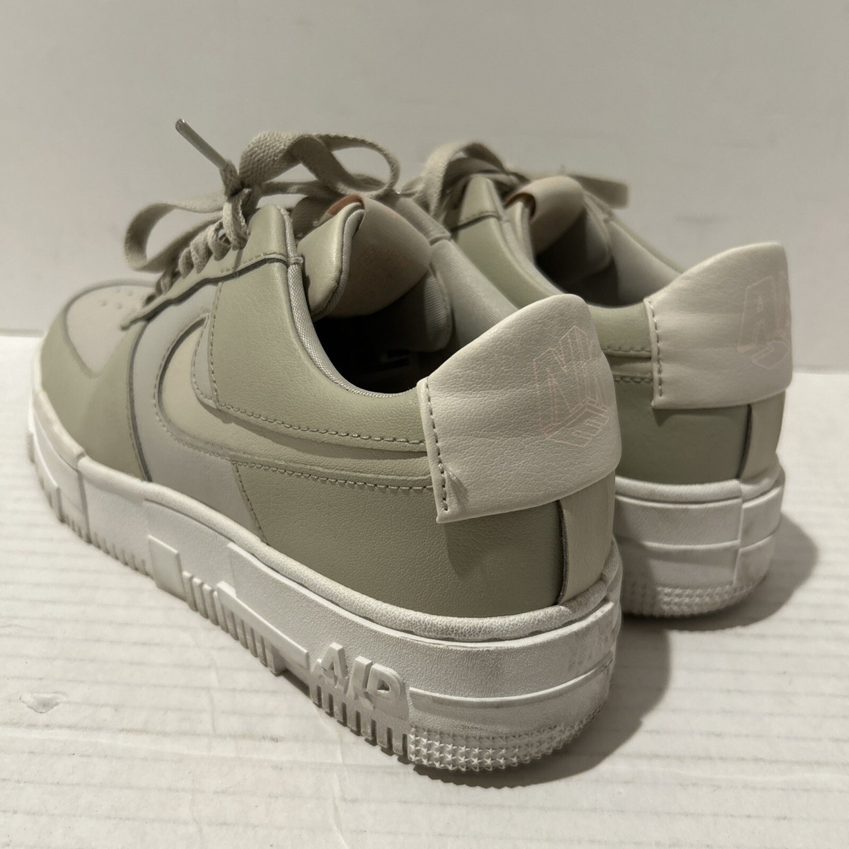 af1 pixel light bone
