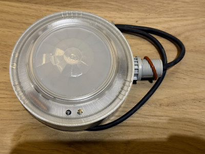 Philips EasyAir SNH210 Multifunktionssensor Präsenzmelder Lichtsensor Zigbee