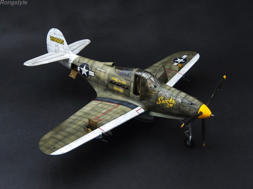 KITTY HAWK 32013 1:32 P-39 Q/N “AIRACOBRA” Fighter - Picture 10 of 12