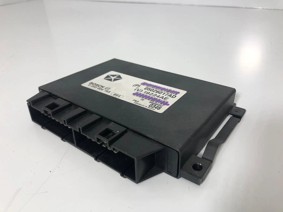 Jeep Grand Cherokee 2006 módulo de control de sensor de estacionamiento 05026017Ad A303 Foto 2 de 4