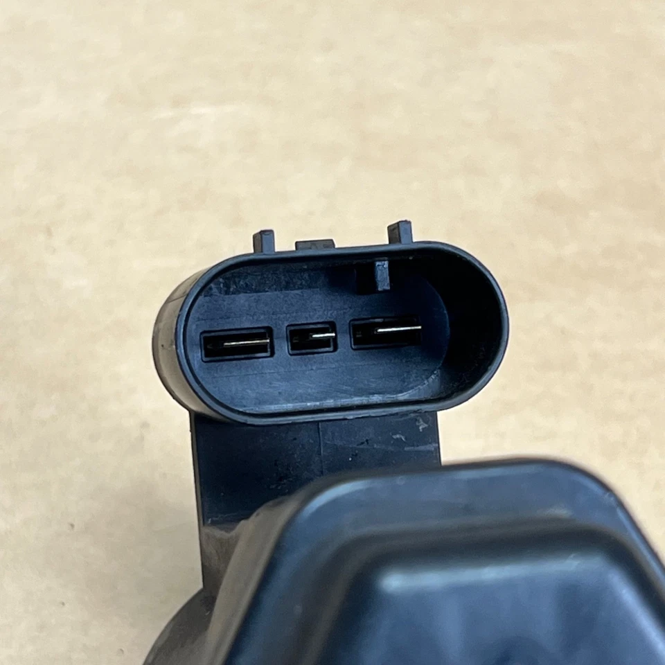 2011-16 BMW 528i 535i 550i Rear Left Parking Brake Caliper Actuator OEM ELECTRIC - Image 4 of 4