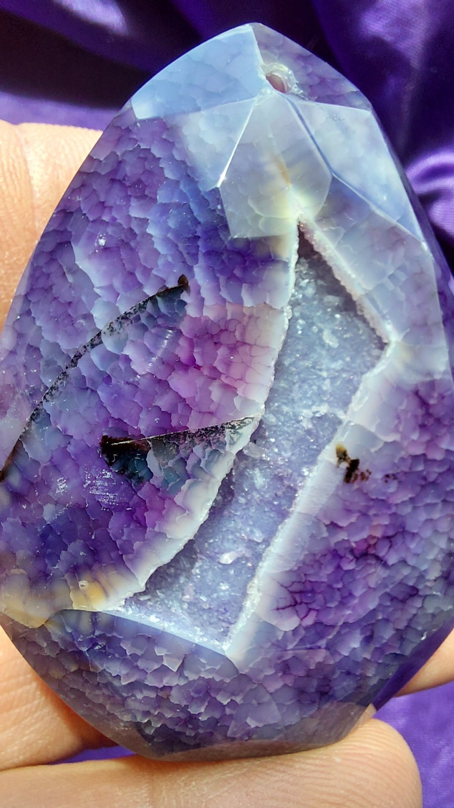 Pendentif en agate violette véritable, géode facettée aux veines de dragon uniques