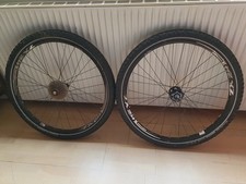 Fahrradfelgen 26 Zoll Alu MTB Shimano Deore XT 9fach Zahnkranz Schwalbe Marathon