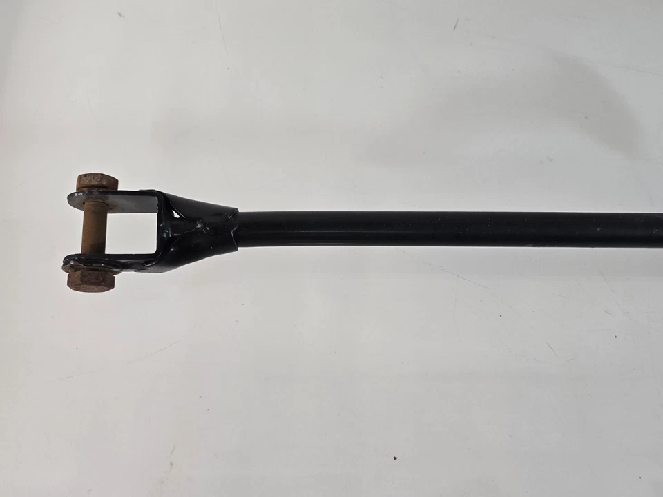 Yamaha DT2 250 1973 soporte de brazo de freno trasero con accesorios de montaje Foto 2 de 3