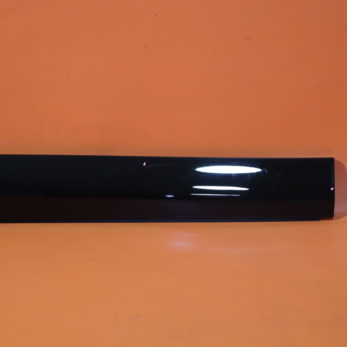 Rolls-Royce Cullinan 2025-2026 Rear Left Body molding Black