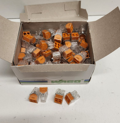 LOT OF 100 NEW IN BOX! WAGO 4X 12AWG PUSH WIRE CONNECTOR HOUSINGS 773-164
