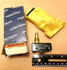 NOS MICRO SWITCH HONEYWELL BZ-2RQ77 7920 LIMIT SWITCH