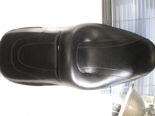 HARLEY DAVIDSON 99 - 07 TOURING BIG TWIN SEAT 52214-05 jh
