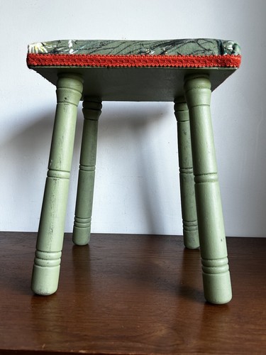Vintage Painted Wooden Green Stool Upholstered Farmhouse In Printed 60s fabric - Picture 8 of 14