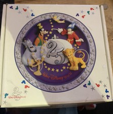 Walt Disney World 25th Anniversary 3D Plate. 1996. New In Box.
