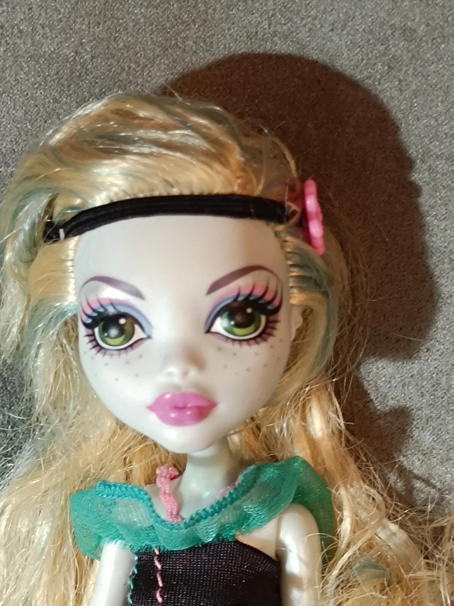 MONSTER HIGH G1 - Muñeca LAGOONA BLUE "SKULL SHORES / COSTA CALAVERA" y peine