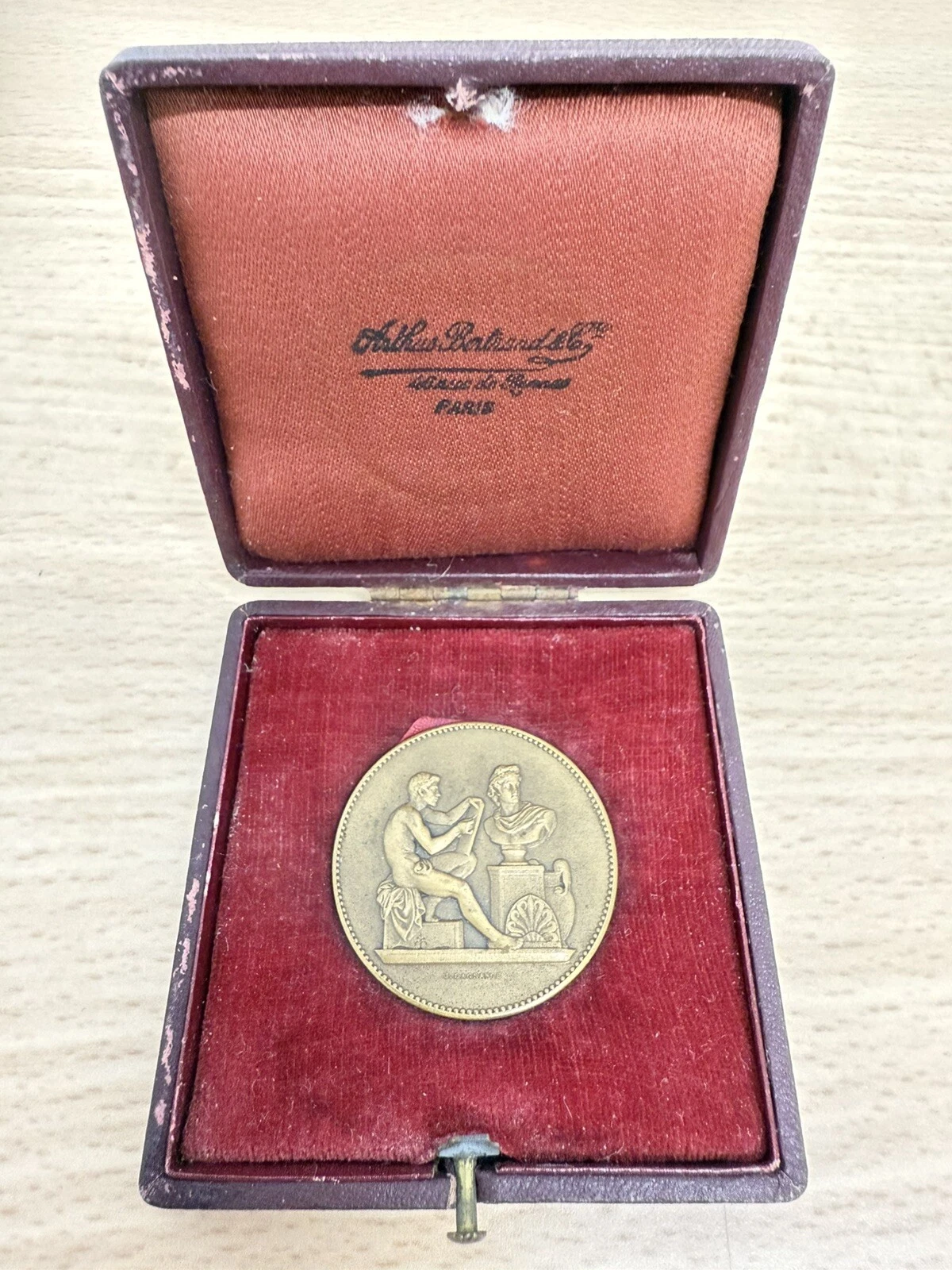 Médaille École Régionale Des Beaux-Arts De Nantes 1922 En Bronze Dans Sa Boîte ￼