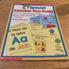 Scholastic 29 SPANISH ALPHABET MINI-BOOKS: Grades PreK-1 Paperback Book