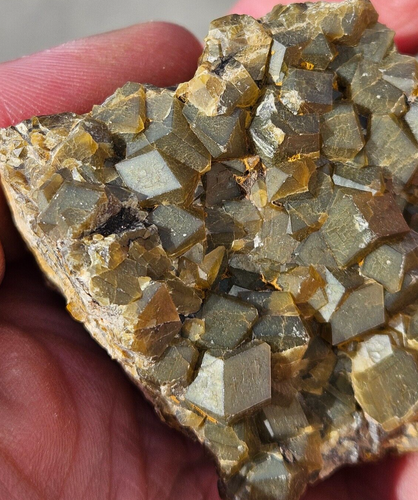 Andradite Garnet yellow Garnet Natural/Rough mineral specimenn 425 carats - Picture 2 of 22