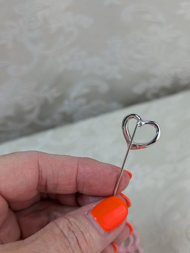 Vintage Open Heart Stick Pin Stickpin Silver Metal - Picture 6 of 9