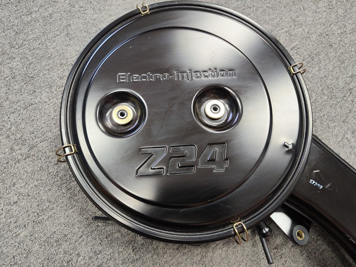 Nissan Hardbody Truck Pathfinder 2.4l Z24 OEM Air Filter