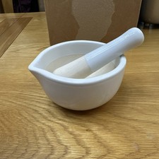 IKEA Porcelain Pestle and Mortar White with pourer