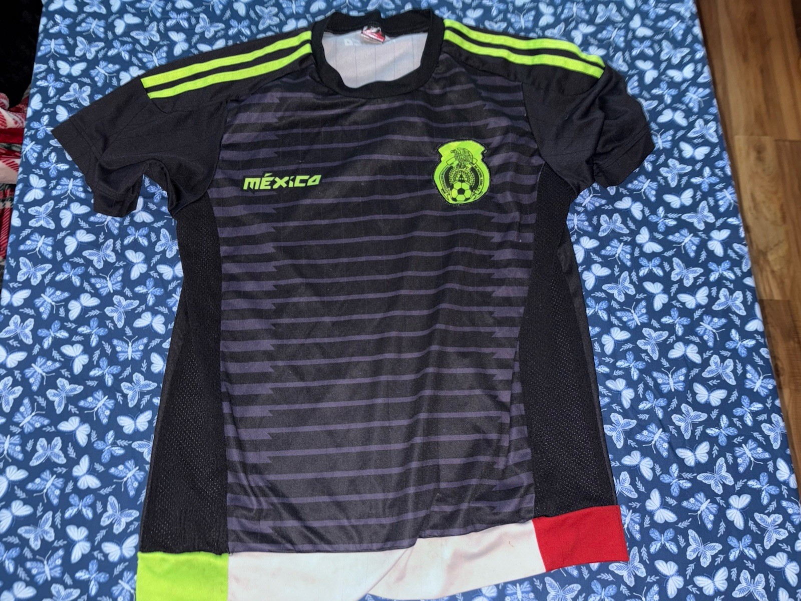 ML Mexico National Team Soccer Jersey Black Green Red White Medium Fan Shirt