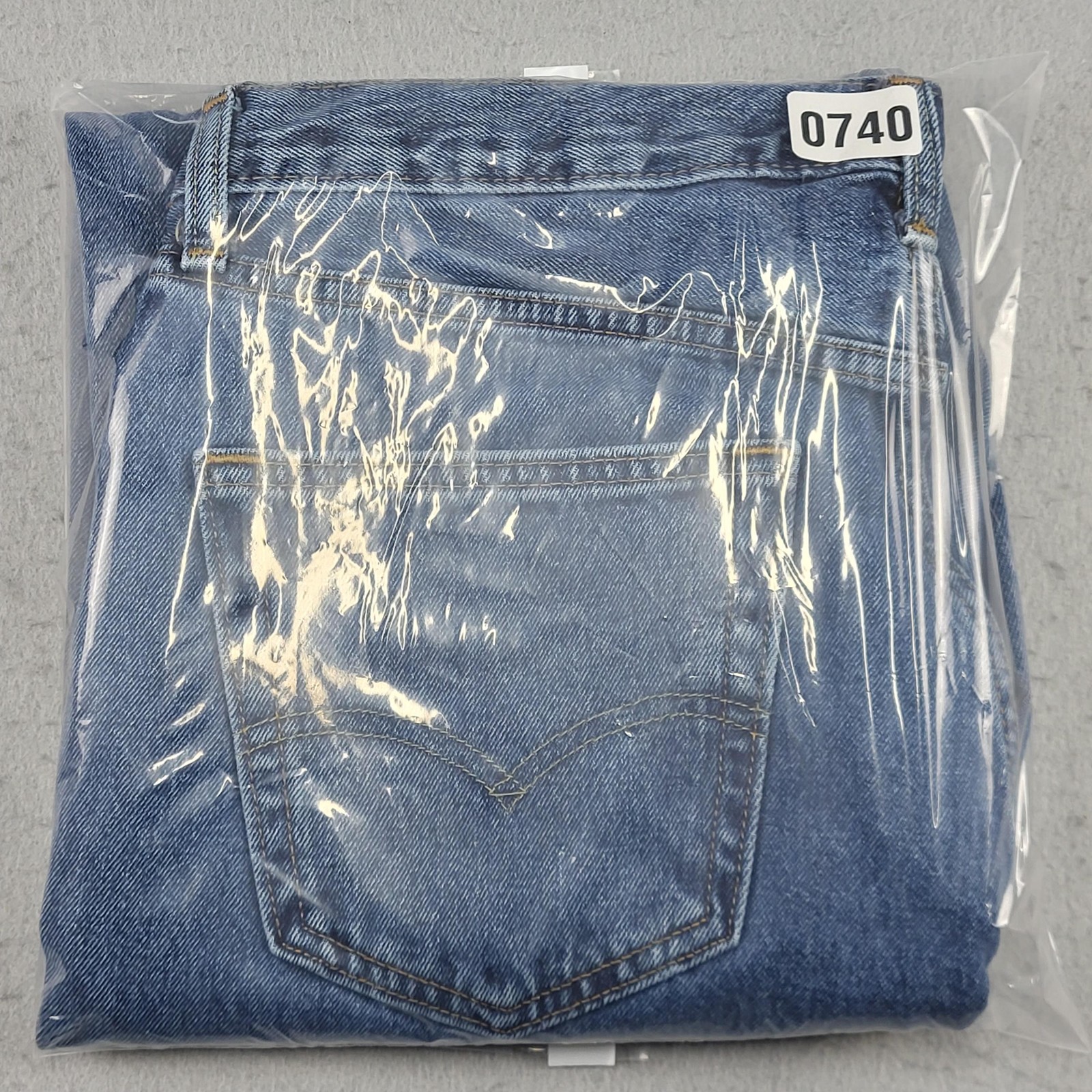 Levis 550 Jeans Mens 34x33 Blue Medium Wash Relaxed Taper Denim Tag 34x34 thumbnail 22